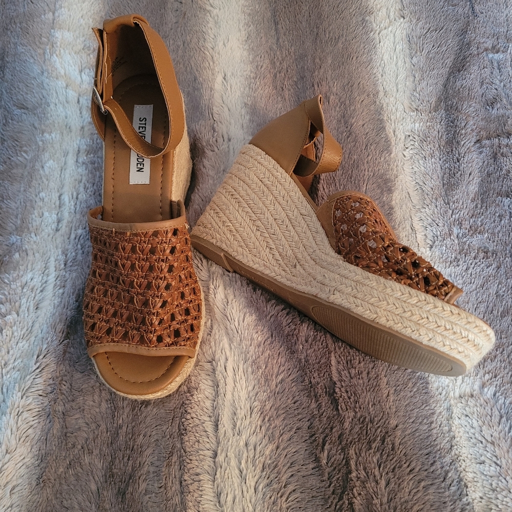 Steve Madden NWOT size 9.5